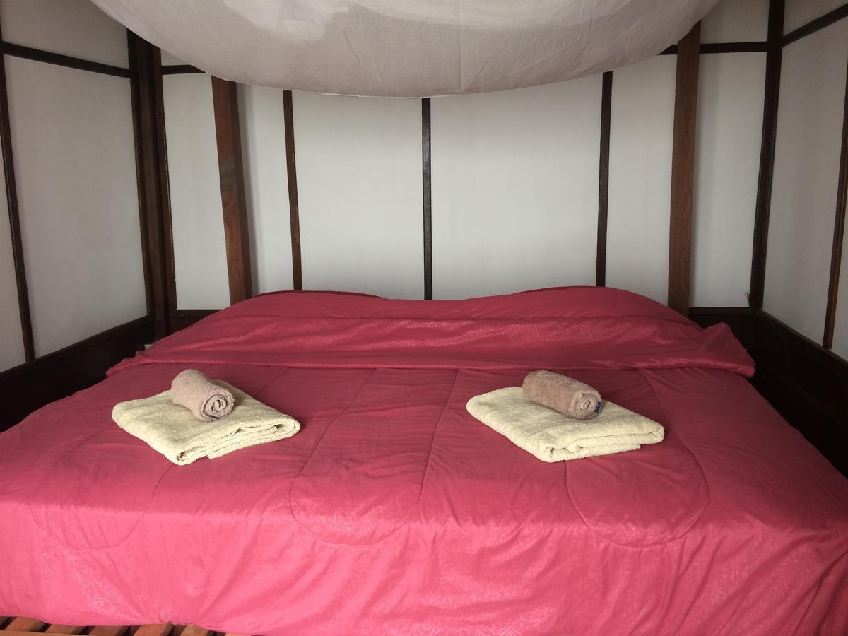 Pomelo Restaurant And Guesthouse - Fishermen & Tammarine Cottages Riverfront - Experience Nature, Culture And Adventure & Tailor-Made Tour Ban Khon 外观 照片