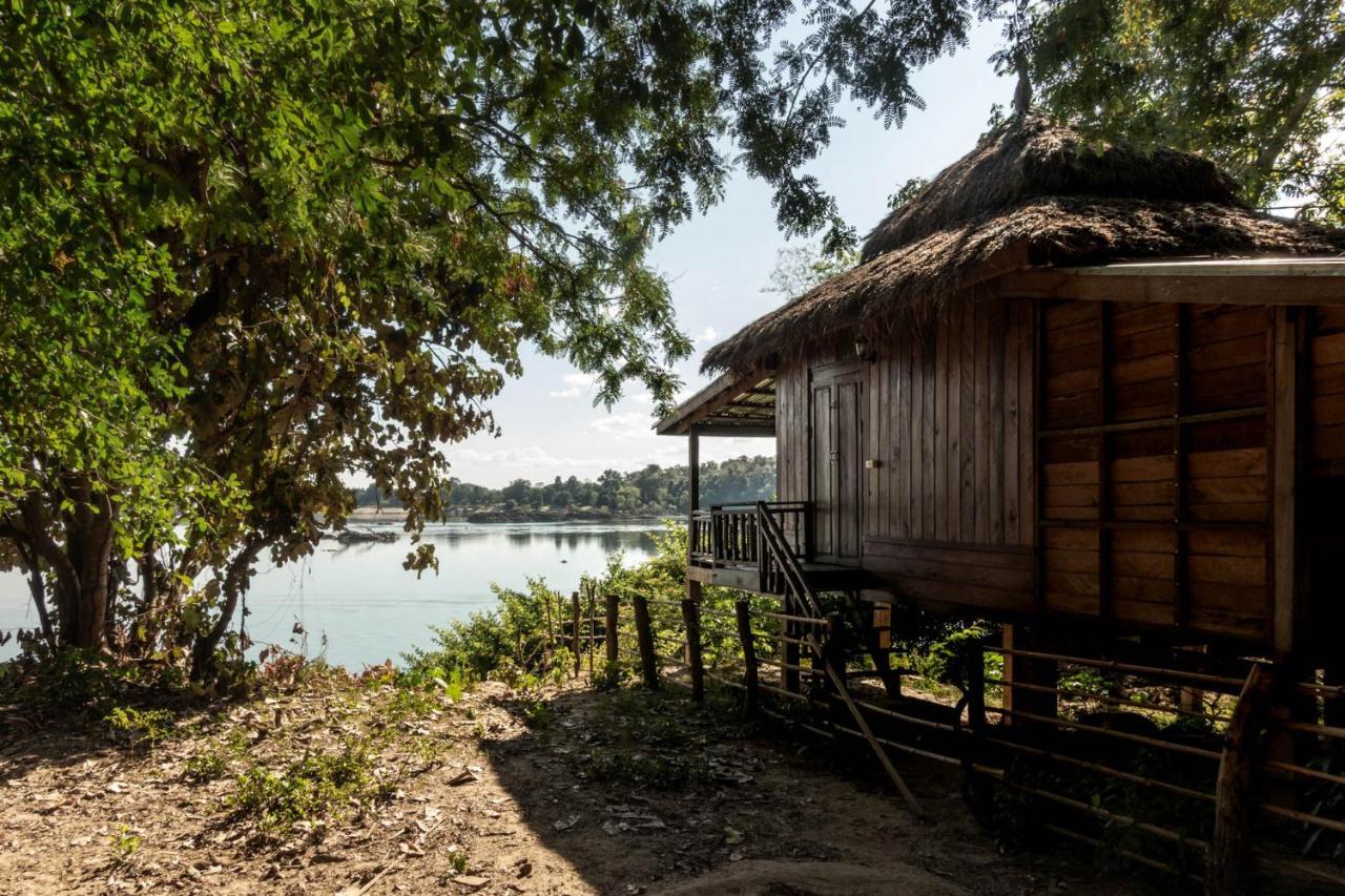 Pomelo Restaurant And Guesthouse - Fishermen & Tammarine Cottages Riverfront - Experience Nature, Culture And Adventure & Tailor-Made Tour Ban Khon 外观 照片